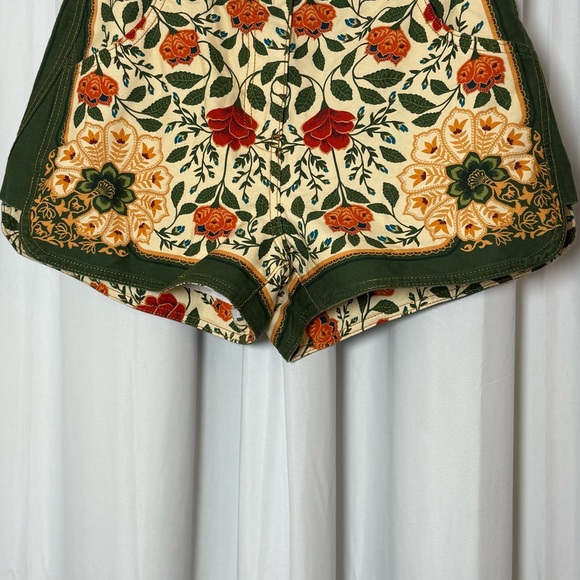 Farm Rio Sand Garden Tapestry Shorts Womens 29 NWT - Picture 5 of 15